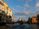 dizhi,italy
