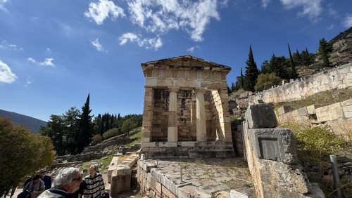 遇見醉美希臘——雅典+聖託裏尼+扎金索斯+伯羅奔尼撒+梅黛奧拉天空之城九日遊