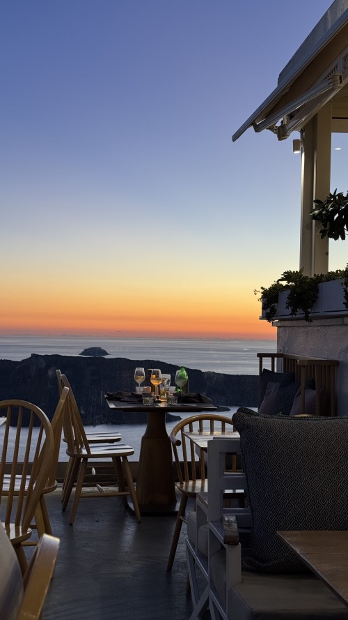 遇見醉美希臘——雅典+聖託裏尼+扎金索斯+伯羅奔尼撒+梅黛奧拉天空之城九日遊