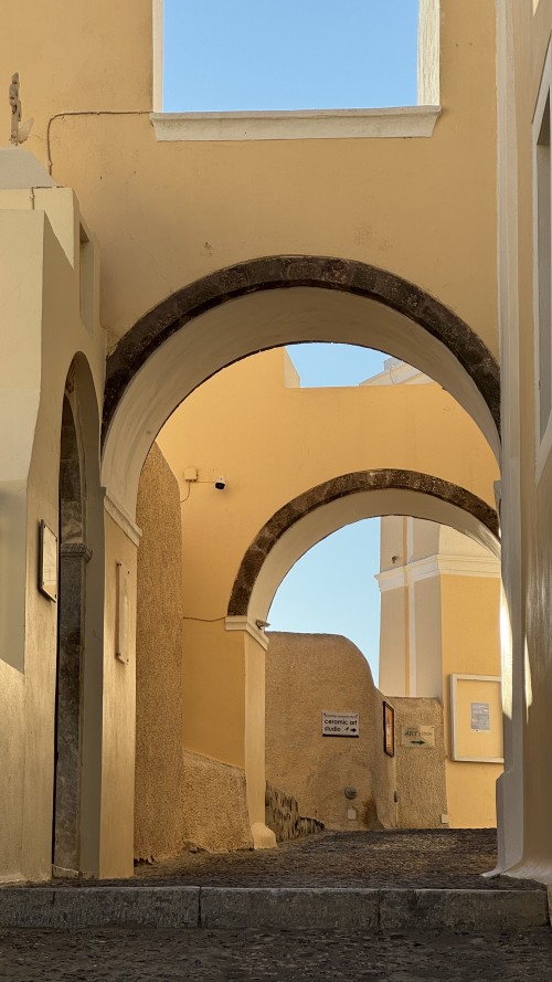 遇見醉美希臘——雅典+聖託裏尼+扎金索斯+伯羅奔尼撒+梅黛奧拉天空之城九日遊