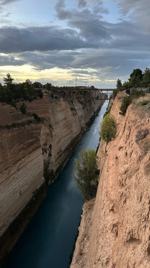 醉美希臘▪梅黛奧拉天空之城+德爾菲+扎金索斯4日之旅【精緻中文小團】< 雅典上下>