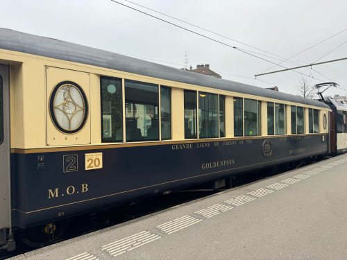 【經典熱賣】【奇峯湖泊，親近自然】法瑞雙國，金色快車之旅