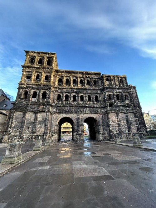 歐洲環遊14日• 遍遊西歐+義大利南法（法蘭克福往返）