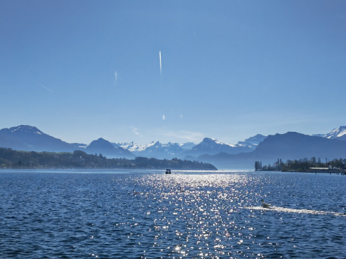 【經典熱賣】愛的迫降同款•湖光山色瑞士四天精選