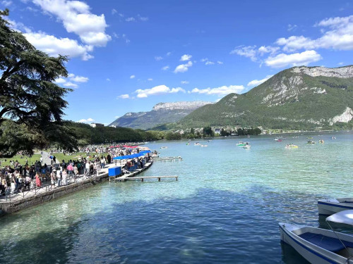 【經典熱賣】【奇峰湖泊，親近自然】法瑞雙國，金色快車之旅