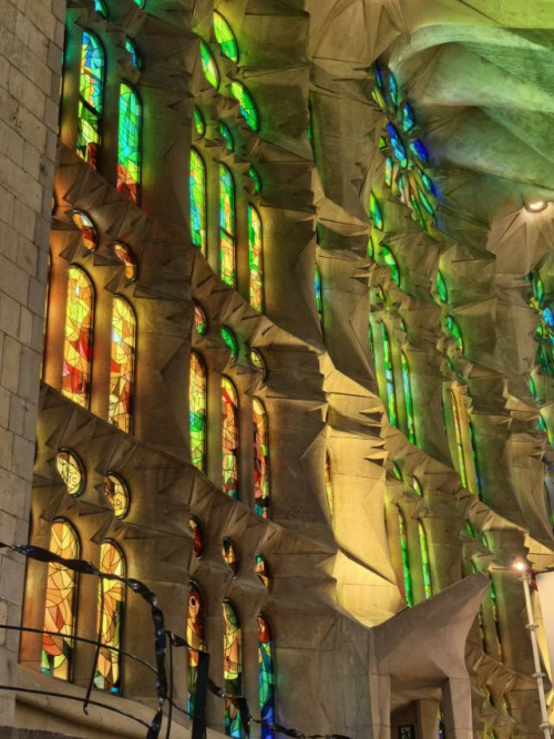 【法國+瑞士+西班牙】巴塞南法循環線