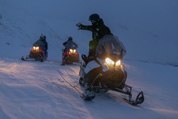 挪威特羅姆瑟夜間雪地摩託一日遊【7小時|英文團】