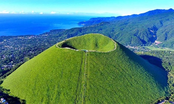 日本伊豆大室山+仙人掌公園+城崎海岸+伊豆觀海列車+門脅吊橋 9人團【贈送觀海列車票】 (中日文司導)