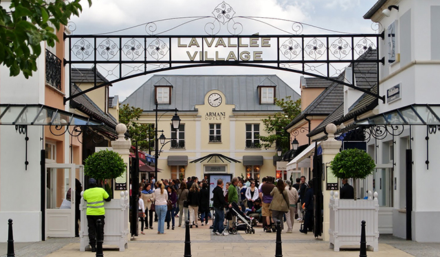 巴黎河谷購物村（La Vallée Village Outlet）巴士票（英文司機）
